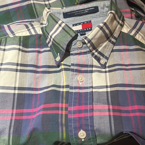 90’s Vintage Tommy Hilfiger Button down Size M - Picture 5 of 9